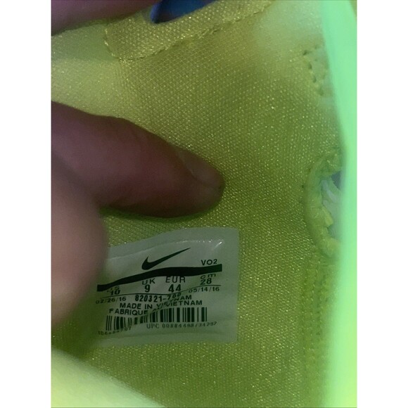 Size 10 - Nike Hyperdunk 08 Triple Volt main image 8